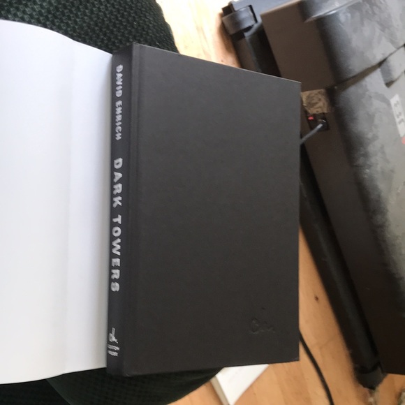 Dark towers by David Enrich - Picture 6 of 12